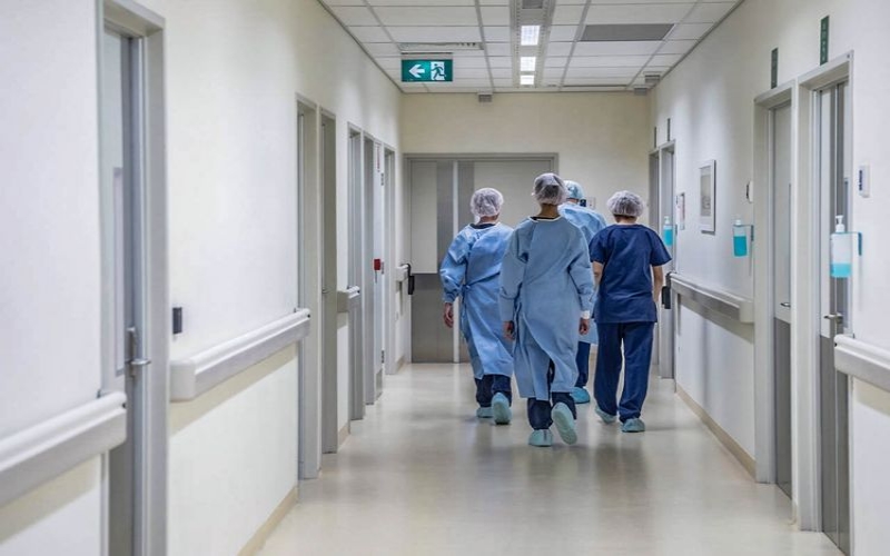 “COVID-19”-lu xəstələr üçün ayrılmış xəstəxananın işçiləri kütləvi şəkildə virusa yoluxub 