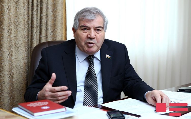 BÖYÜK QARDAŞ ...   Sabir Rüstəmxanlı - 79