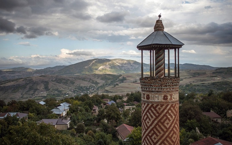 Sürprizin nədir, ƏSGƏR? 