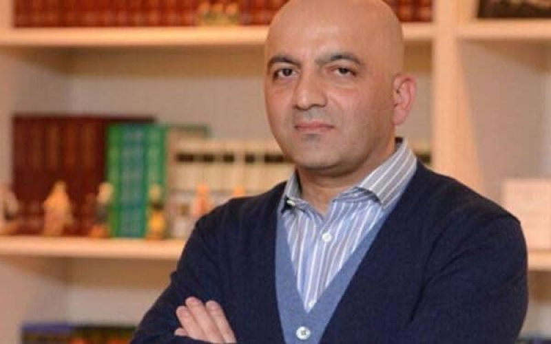 Mübariz Mənsimov: "Fətullahın hədiyyə etdiyi təsbehi min dollara satdım" 