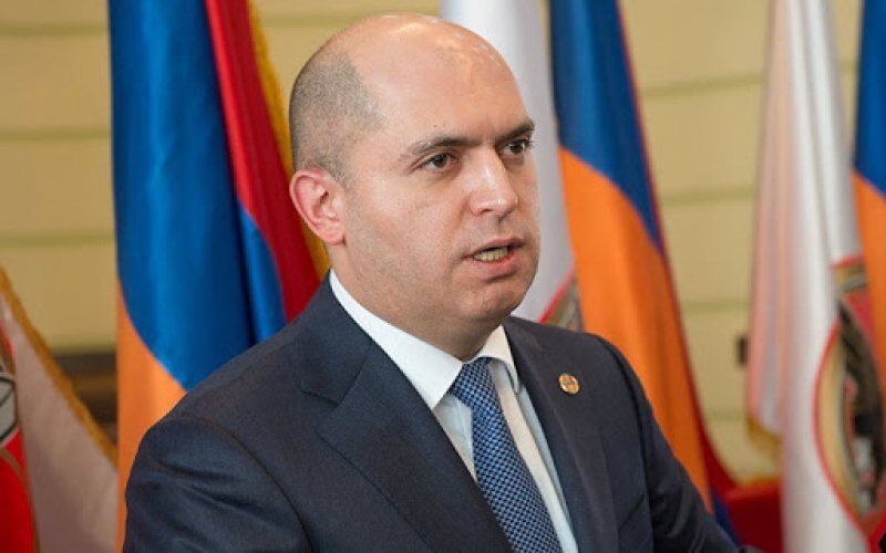 Armen Aşotyan: “Erməni torpağı hələ belə bir əxlaqsız yetişdirməyib" 