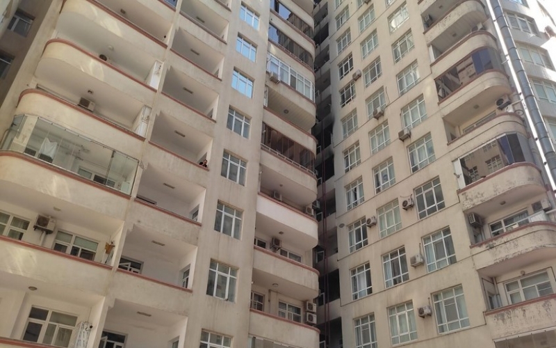 Bakıda 16 mərtəbəli binada baş verən yanğınla bağlı  rəsmi açıqlama