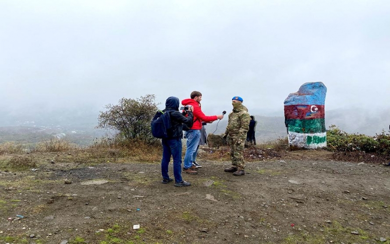 Müdafiə Nazirliyi jurnalistləri Hadruta aparıb 