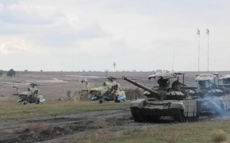 Rus tankını “Bayraktar”dan və “Javelin”dən bu cür primitiv üsulla qorumaq olar? 