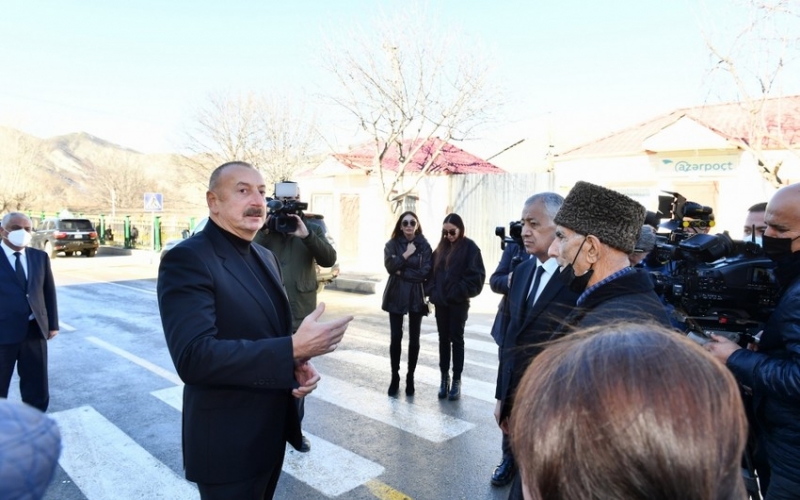 Brüssel görüşü öncəsi İrəvana ağrılı qulaqburması -  Bakının səbir kasası dolur