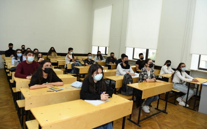 Yoluxma sayı artır, universitetlərdə tədris necə davam edəcək? -  SORĞU