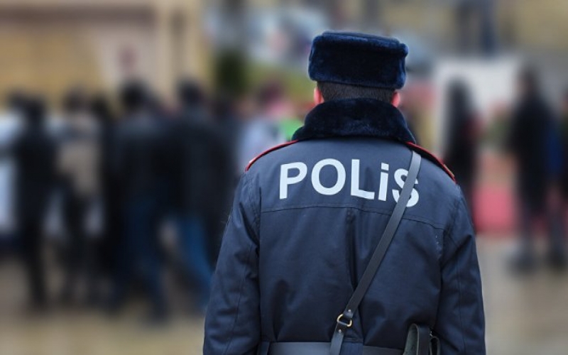 Azərbaycanda polis özünü güllələyərək öldürüb 