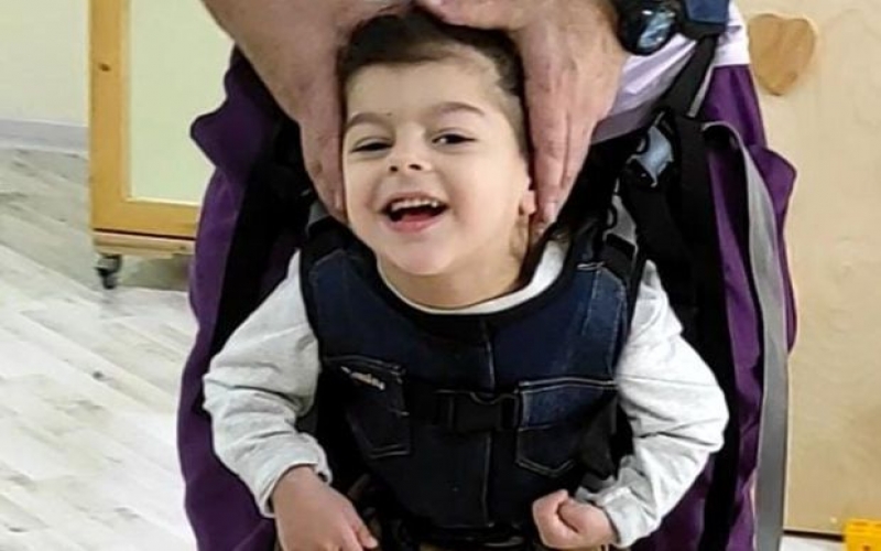 Serebral iflici olan 6 yaşlı qızın köməyə ehtiyacı var -  FOTO