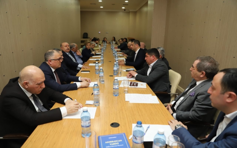 AY Partiya soyqırımı gününə həsr olunmuş dəyirmi masa keçirdi 