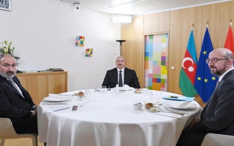 Azərbaycan Ermənistanı sülh masasına oturtmaq üzrədir 