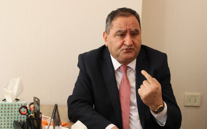 “Məktəb direktorları alverlə məşğuldur” -  DEPUTAT