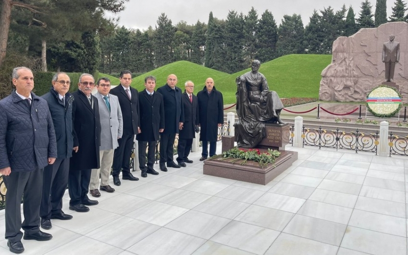 Güney Azərbaycan Keçici Milli Məclisinin Təşkilat Komitəsinin üzvləri Bakıya gəlib -  FOTOLAR