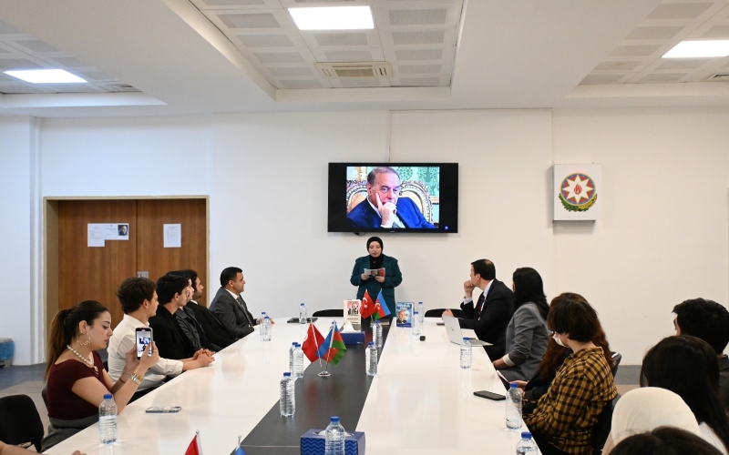 Qazi Universitetində ilk dərs Heydər Əliyevə həsr edilib -  FOTOLAR