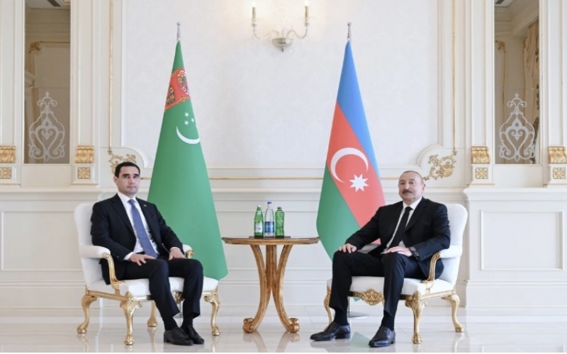 Azərbaycan və Türkmənistan liderlərinin təkbətək görüşü oldu 