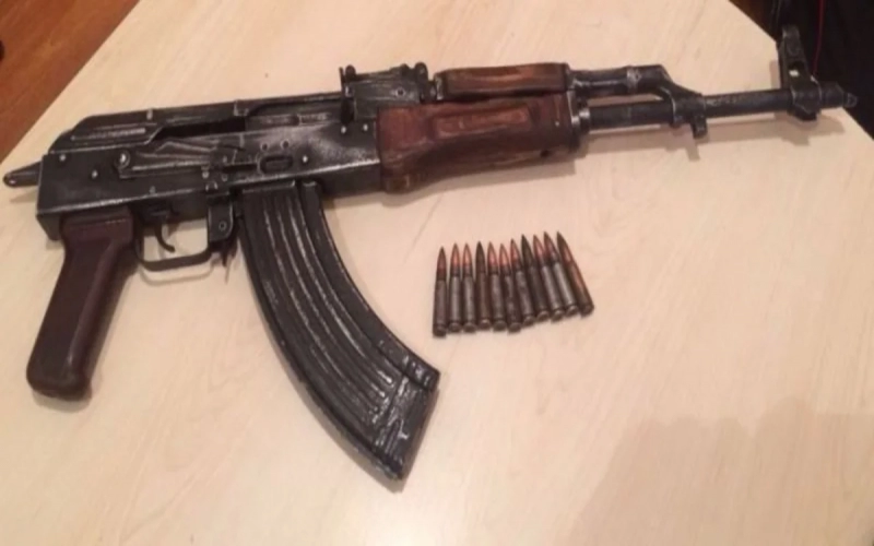 Sumqayıtda qəbiristanlığın yaxınlığında avtomat tapıldı   