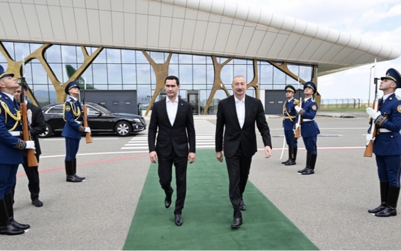 Prezident həmkarını Füzulidən yola saldı  - FOTOLAR