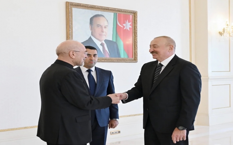 İlham Əliyev İran İslam Şurası Məclisi sədrinin başçılıq etdiyi nümayəndə heyətini qəbul edib 